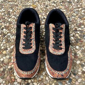 Sneakers - Crazy Train - BUCK STITCH KICKS
SIZE 10 - Black Leather - Faux Tooled